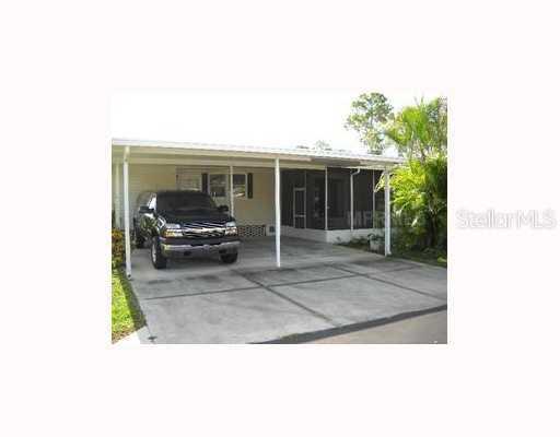 9902 Creekwood Ln., Fort Myers, FL 33905