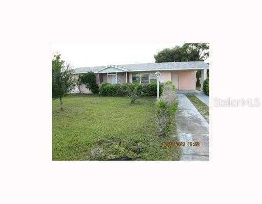 422 Canyon Dr., Lehigh Acres, FL 33936