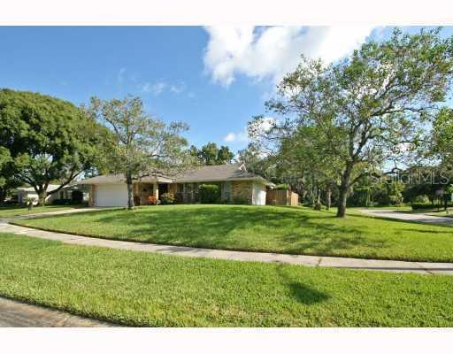 823 Woodside Rd., Maitland, FL 32751