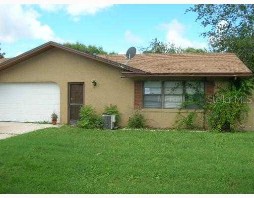 696 Sullivan St., Deltona, FL 32725