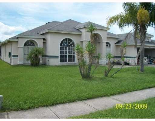 2856 Middleton Cir., Kissimmee, FL 34743