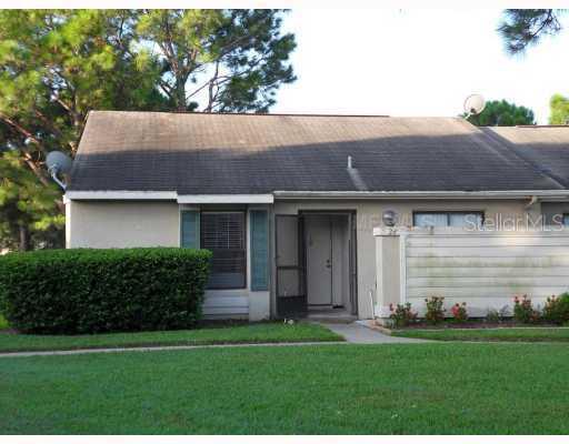 28 Pine Island Cir., Kissimmee, FL 34743