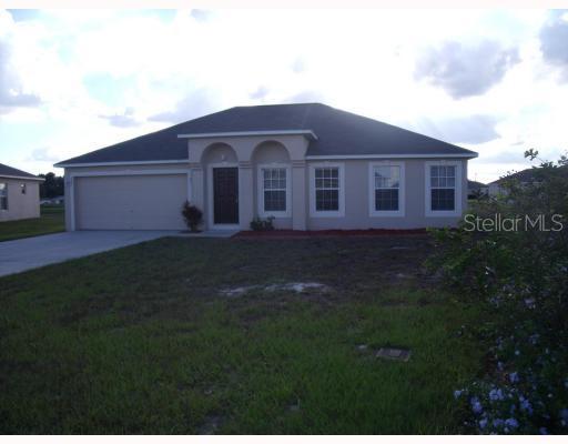 821 Sun Ridge Village Dr., Winter Haven, FL 33880