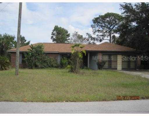 303 Elnora Ave., Deltona, FL 32738