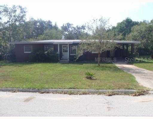 743 Oak Dr., Clermont, FL 34711