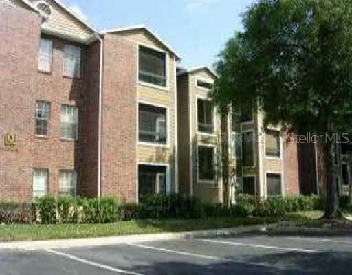 4225 Thornbriar Ln. #206, Orlando, FL 32822