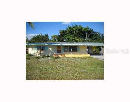 2119 Chandler Ave., Fort Myers, FL 33907
