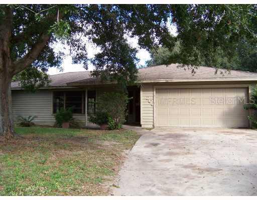 204 Essary St., Auburndale, FL 33823