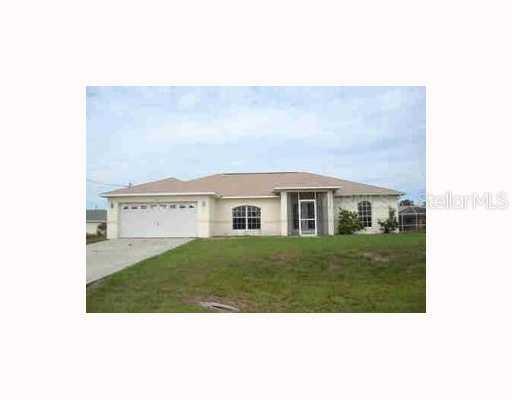 524 Paloma Ave., Lehigh Acres, FL 33974