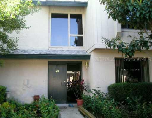 125 Crown Point Cir., Longwood, FL 32779