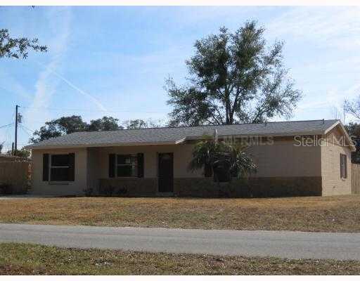 200 Lew Dr., Winter Springs, FL 32708