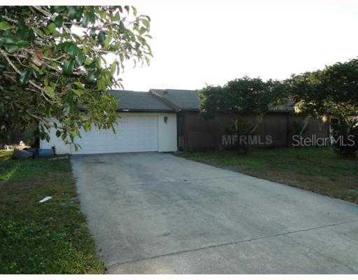 28709 Tammi Dr., Tavares, FL 32778