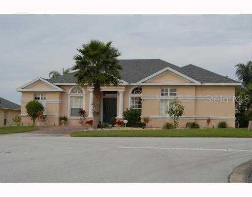 839 Dolcetto Dr., Davenport, FL 33897