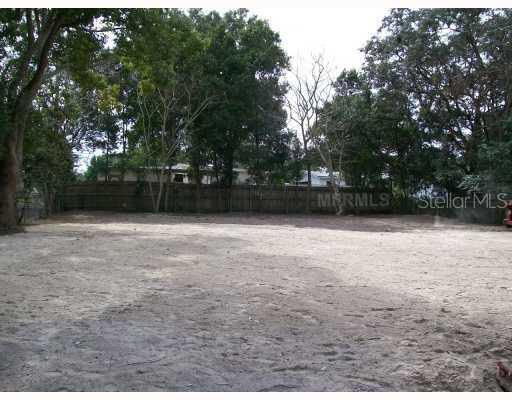 160 W Grossenbacher Dr., Apopka, FL 32712