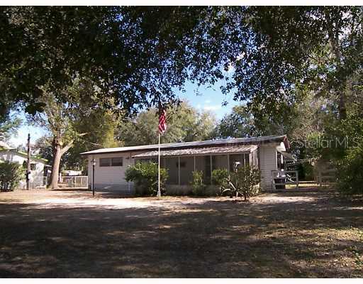 172 Robinhood Dr., Deland, FL 32724