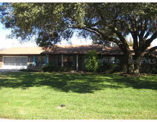 28832 Tammi Drive, Tavares, FL 32778