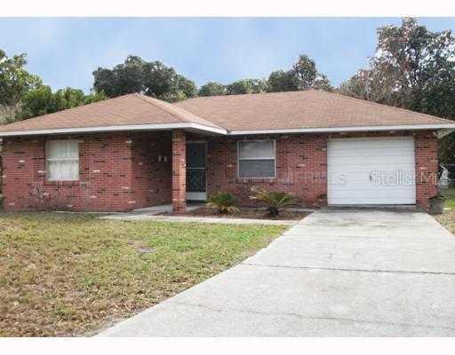 42 Forest Dr., Davenport, FL 33837