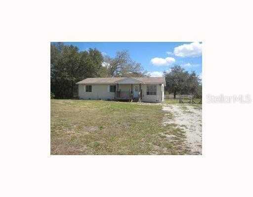 1810 Hamilton Ave., Lehigh Acres, FL 33972