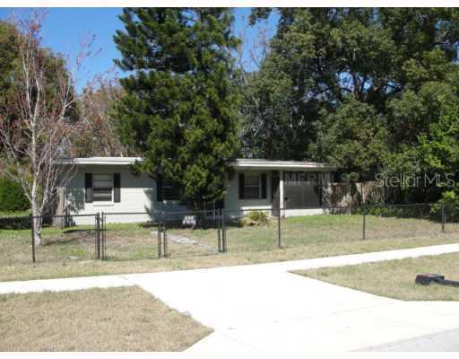 251 1st St., Chuluota, FL 32766