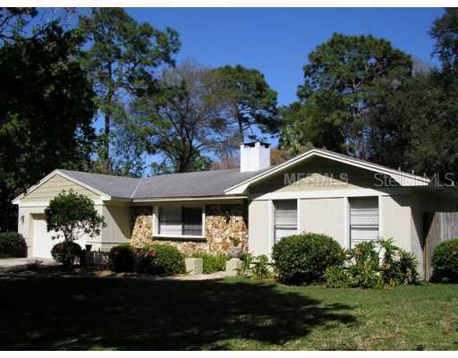 215 Regis Ct., Longwood, FL 32779