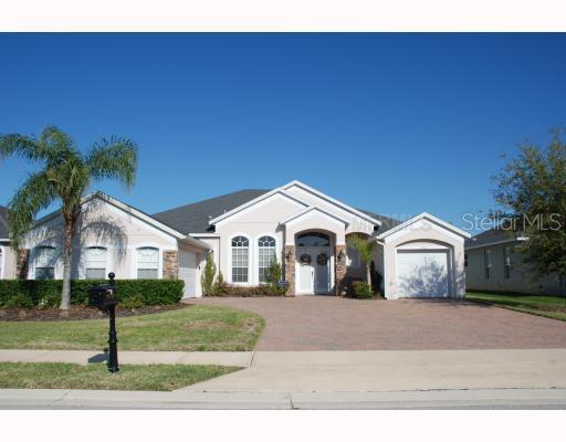 990 Patrician Pl., Oviedo, FL 32766
