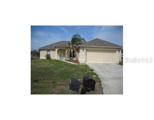1019 Agnes Ave., Lehigh Acres, FL 33971