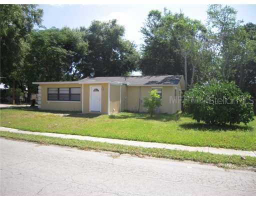 228 Amador Cir., Orlando, FL 32810