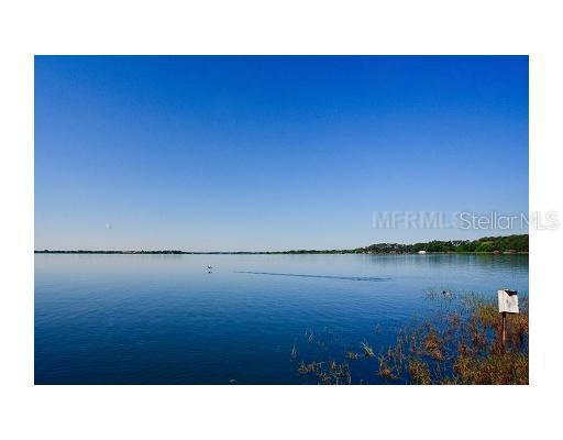 2083 Lakeshore Dr., Mount Dora, FL 32757