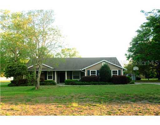 25036 Rolling Oak Rd., Sorrento, FL 32776