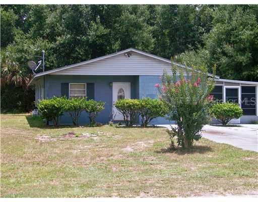 507 Lakeshore Ave., Umatilla, FL 32784