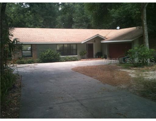 25613 Exmoor Dr., Sorrento, FL 32776