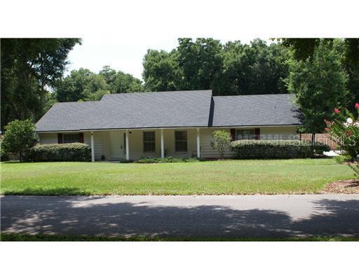 806 Errol Pkwy., Apopka, FL 32712