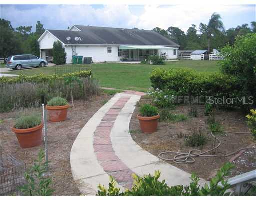 2020 Willingham Rd., Chuluota, FL 32766