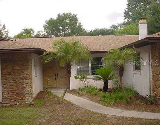 633 Iris St., Altamonte Springs, FL 32714