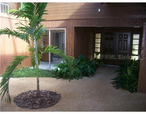 1289 Lake Francis Dr., Apopka, FL 32712