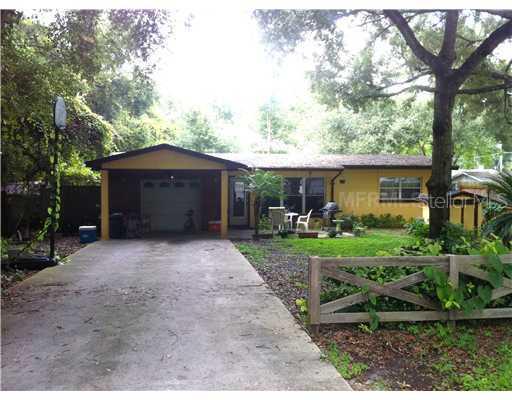 25519 Colmar Ave., Sorrento, FL 32776