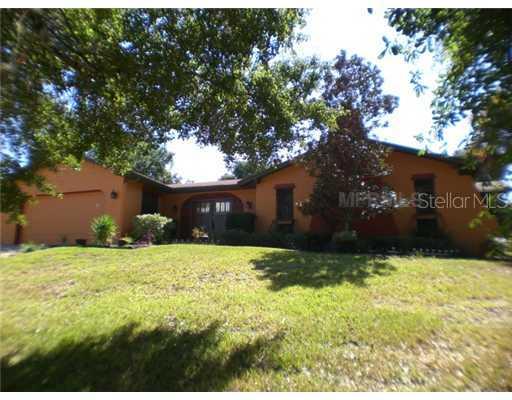 2401 Lakeview Ave., Clermont, FL 34711