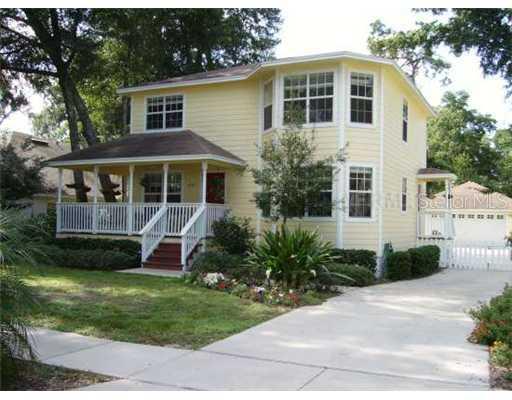 831 Robinhood Dr., Maitland, FL 32751