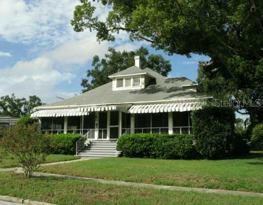 317 3rd St Ne, Winter Haven, FL 33881