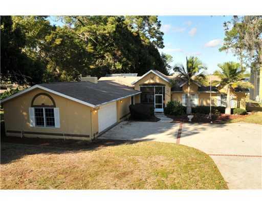 6051 Linneal Beach Dr., Apopka, FL 32703