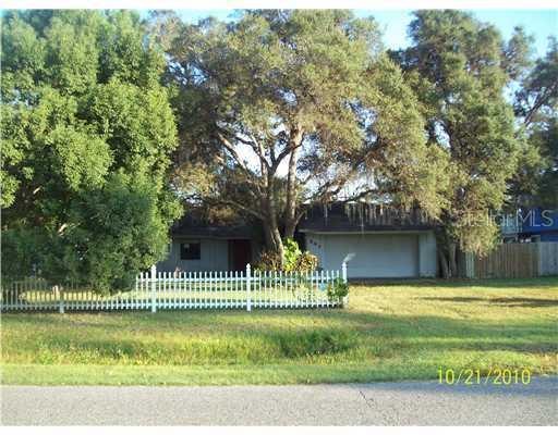 341 Center St., Chuluota, FL 32766