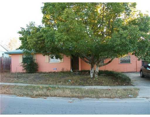 24 E Hammon Dr., Apopka, FL 32703