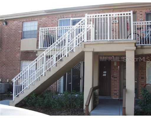 476 Banyon Tree Cir. #100, Maitland, FL 32751