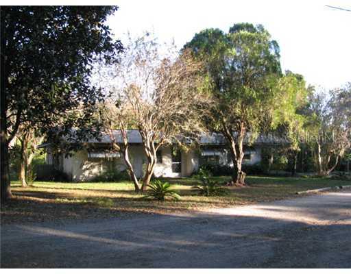 927 1st Pl., Longwood, FL 32750