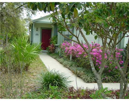 584 Portland Cir., Apopka, FL 32703