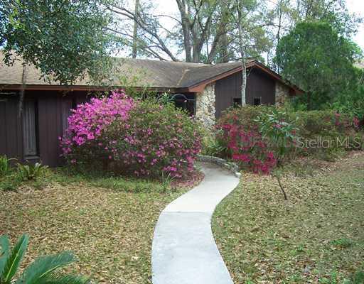 1188 Groveland Dr., Chuluota, FL 32766