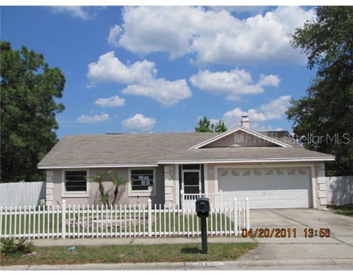 913 Suwannee Dr., Apopka, FL 32703