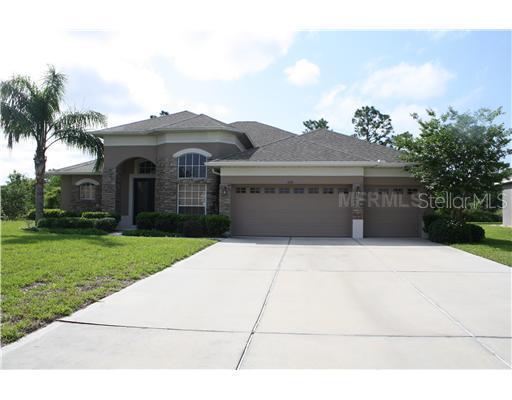 526 Woodford Dr., DeBary, FL 32713