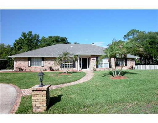 136 Oakdale St., Windermere, FL 34786