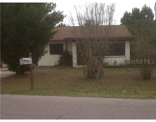 11010 Shellcracker Dr., Tavares, FL 32778